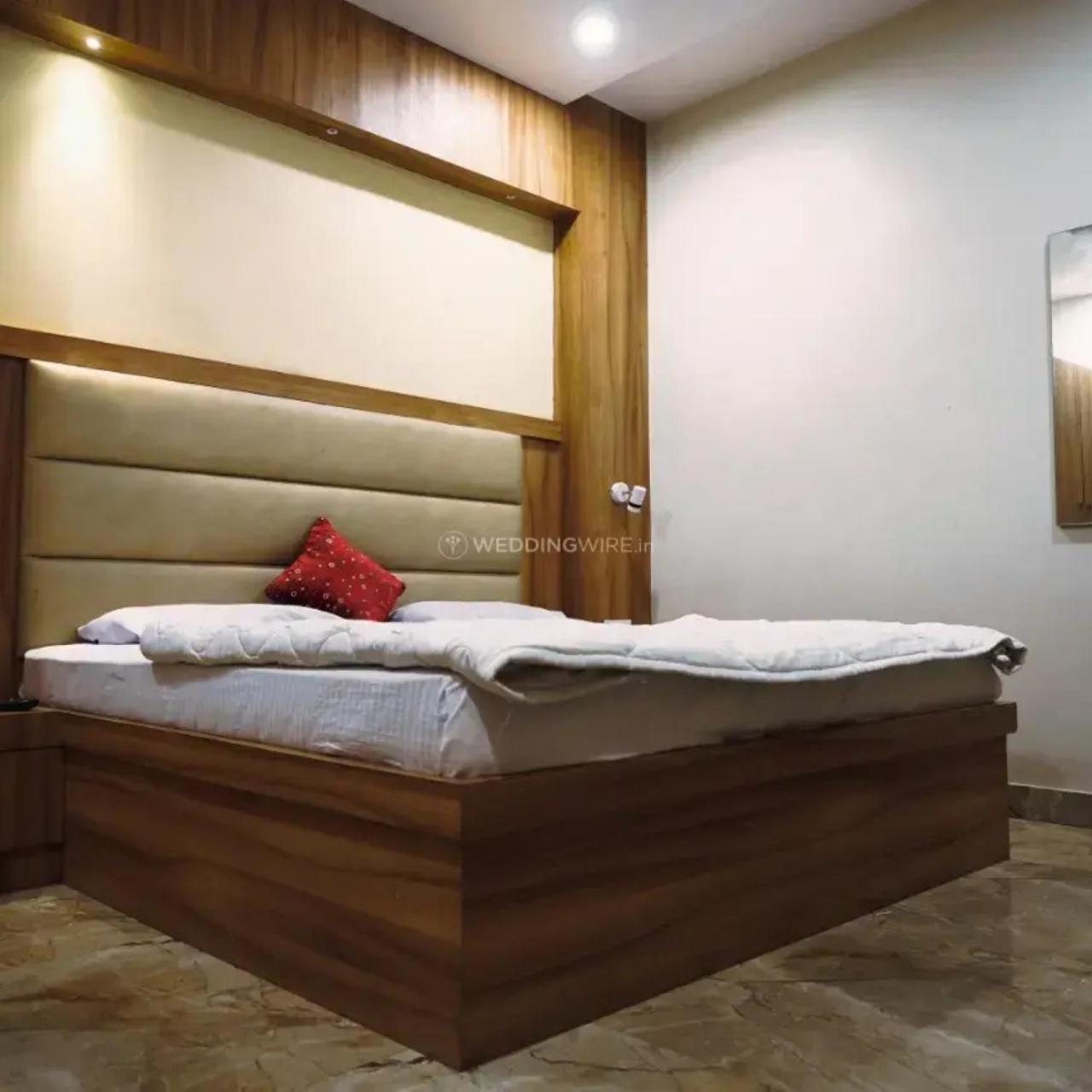 New Kumar Hotel & Banquet Lucknow Eksteriør billede